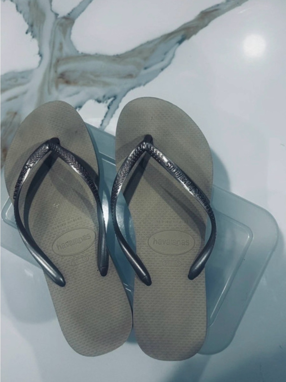 Havaianas Women's Slim Flip Flops in Taupe Footbed with Metallic Charcoal Straps
